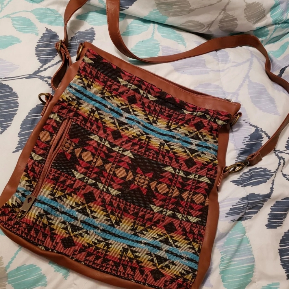 Volcom purse